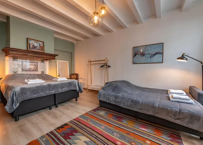 Cozy Two-Room City Center Apartment With Garden